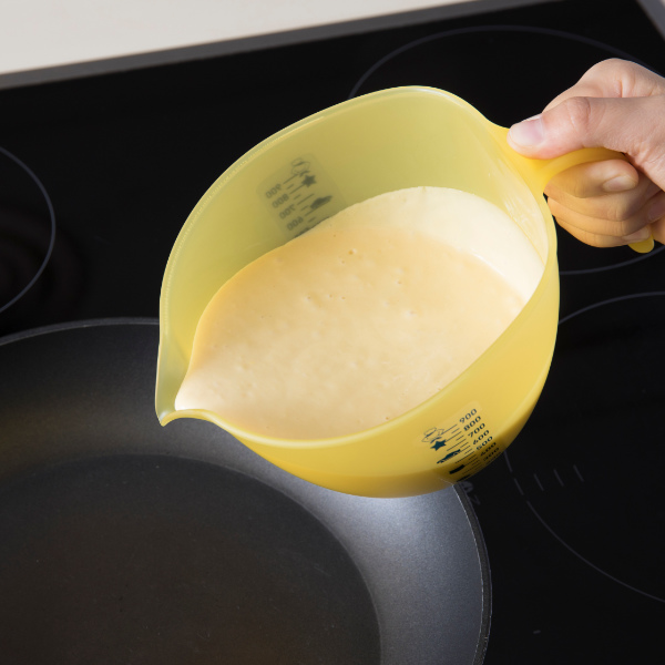 貝印 ハンドル付き計量ボウル リトルシェフクラブ ボウル 目盛り付き