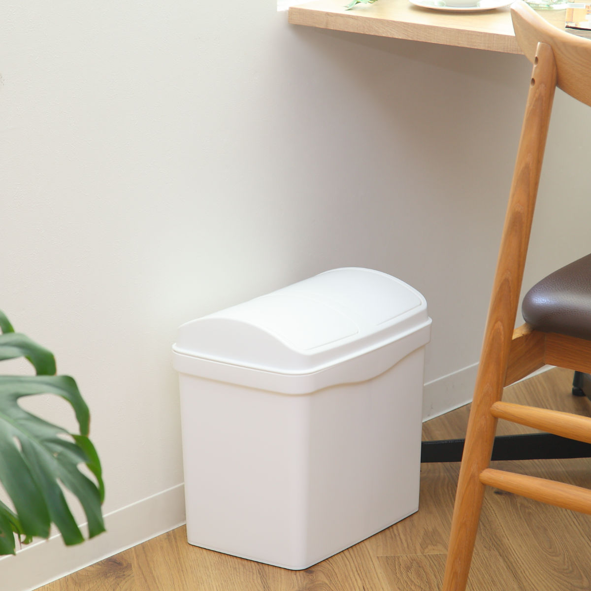サンコープラスチック ゴミ箱 20L 分別 ふた付き スイング式 リビング