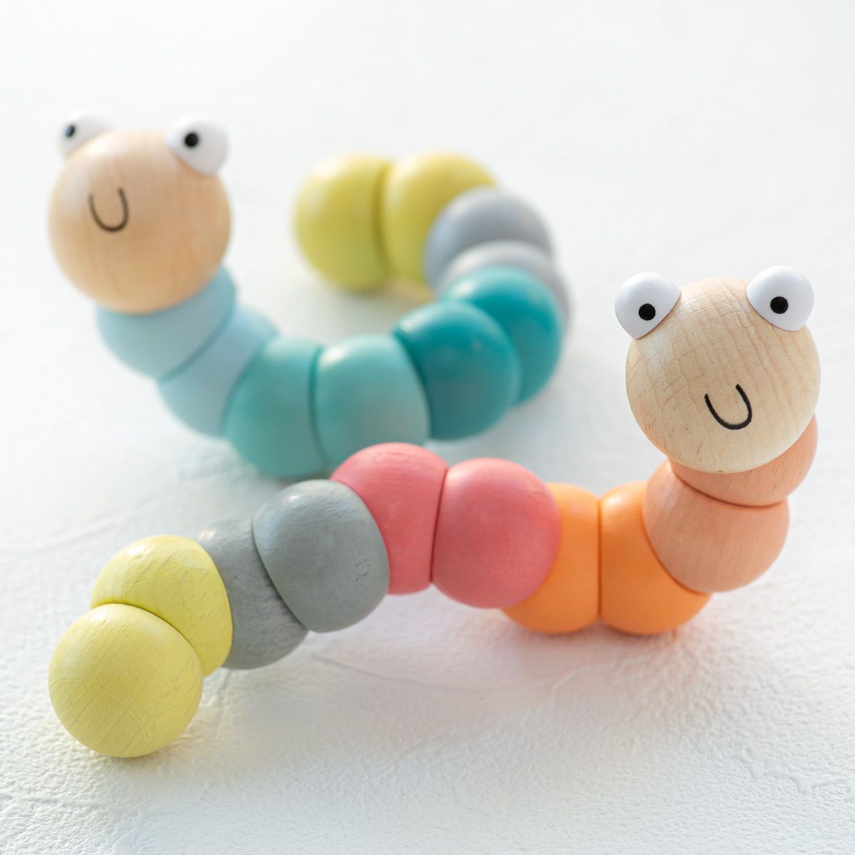 おもちゃ ベビー WIGGLY WORMS BLUE 木製 北欧 出産祝い （ 木製おもちゃ 木製玩具 木のおもちゃ 玩具 オモチャ 知育玩具 赤ちゃん ）
