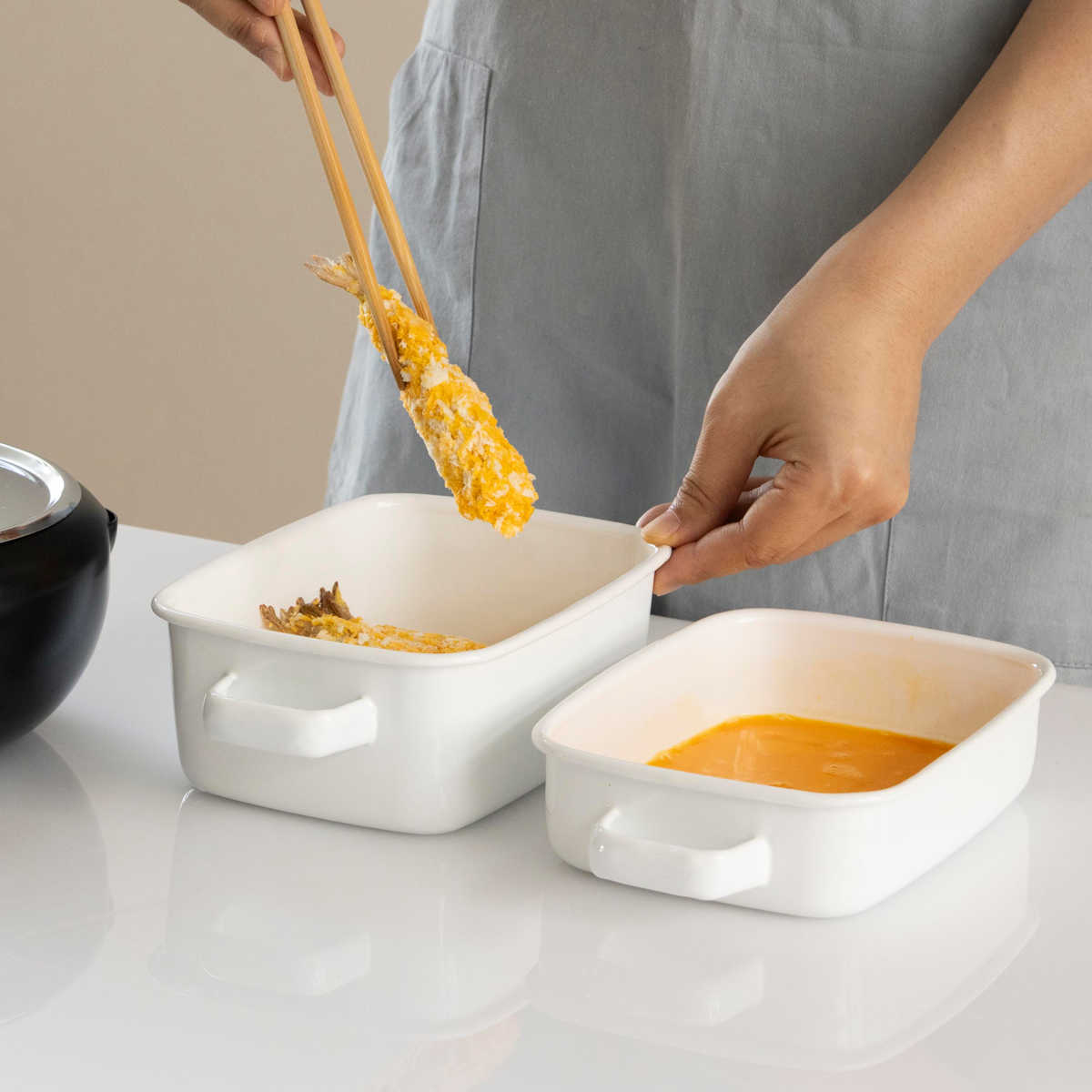 パール金属 グラタン皿 18cm 浅型 ホーロー ブランキッチン