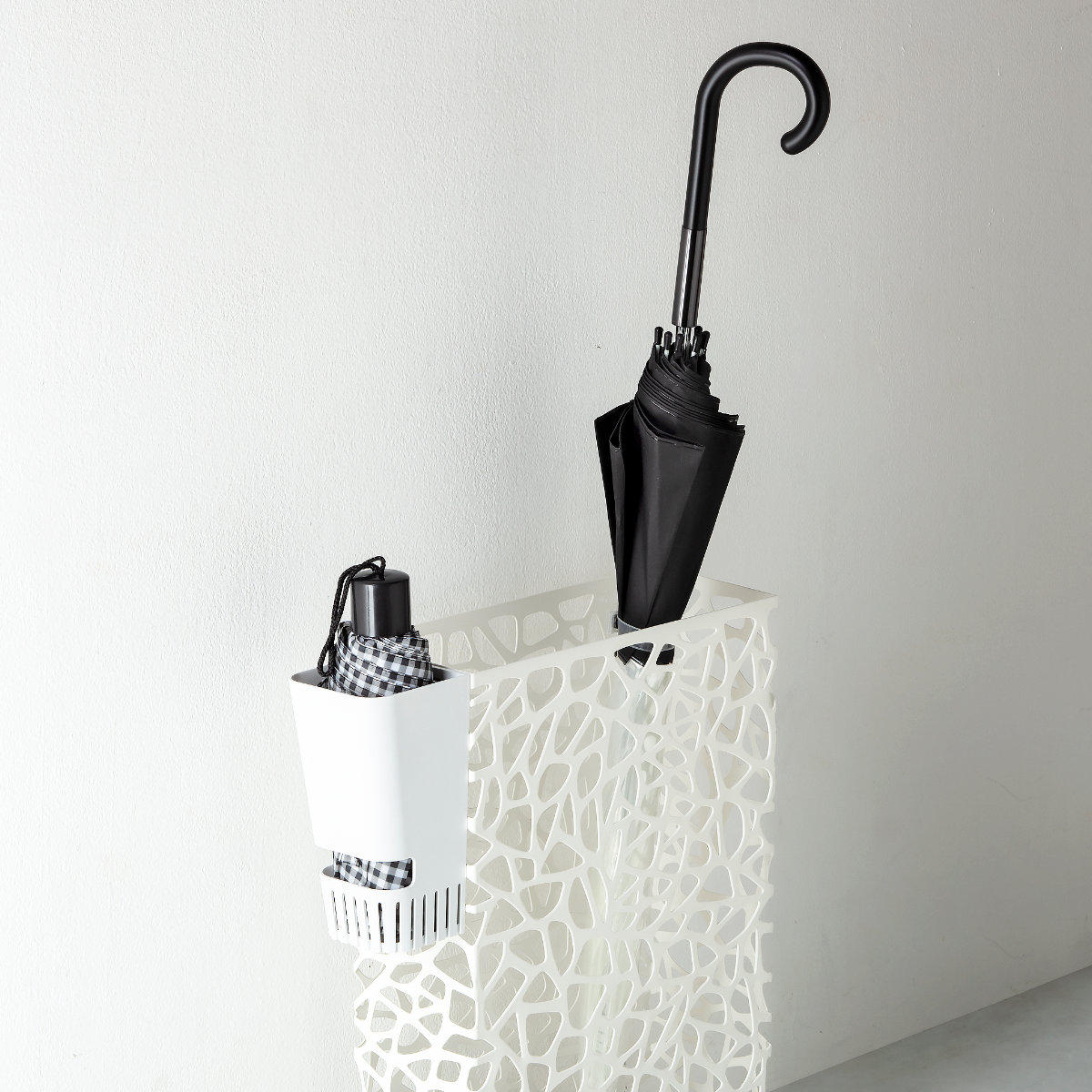 イシガキ 傘ホルダー 1本用 折りたたみ傘 マグネット式 （ 折り畳み傘