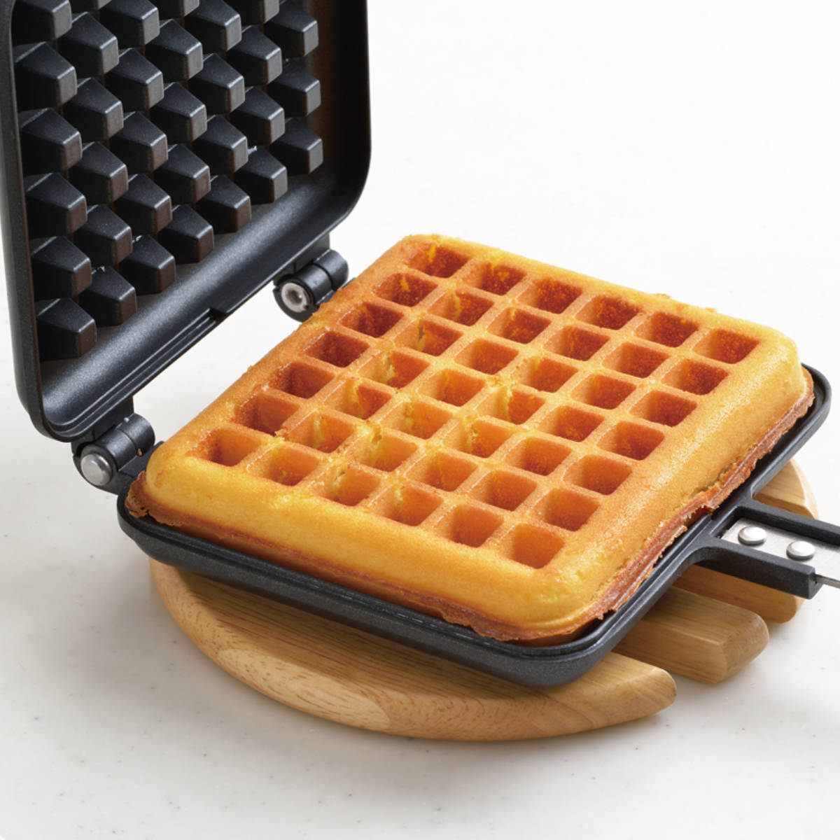 ワッフルメーカー アルミ フッ素加工 （ ガス火 直火 調理器具 調理