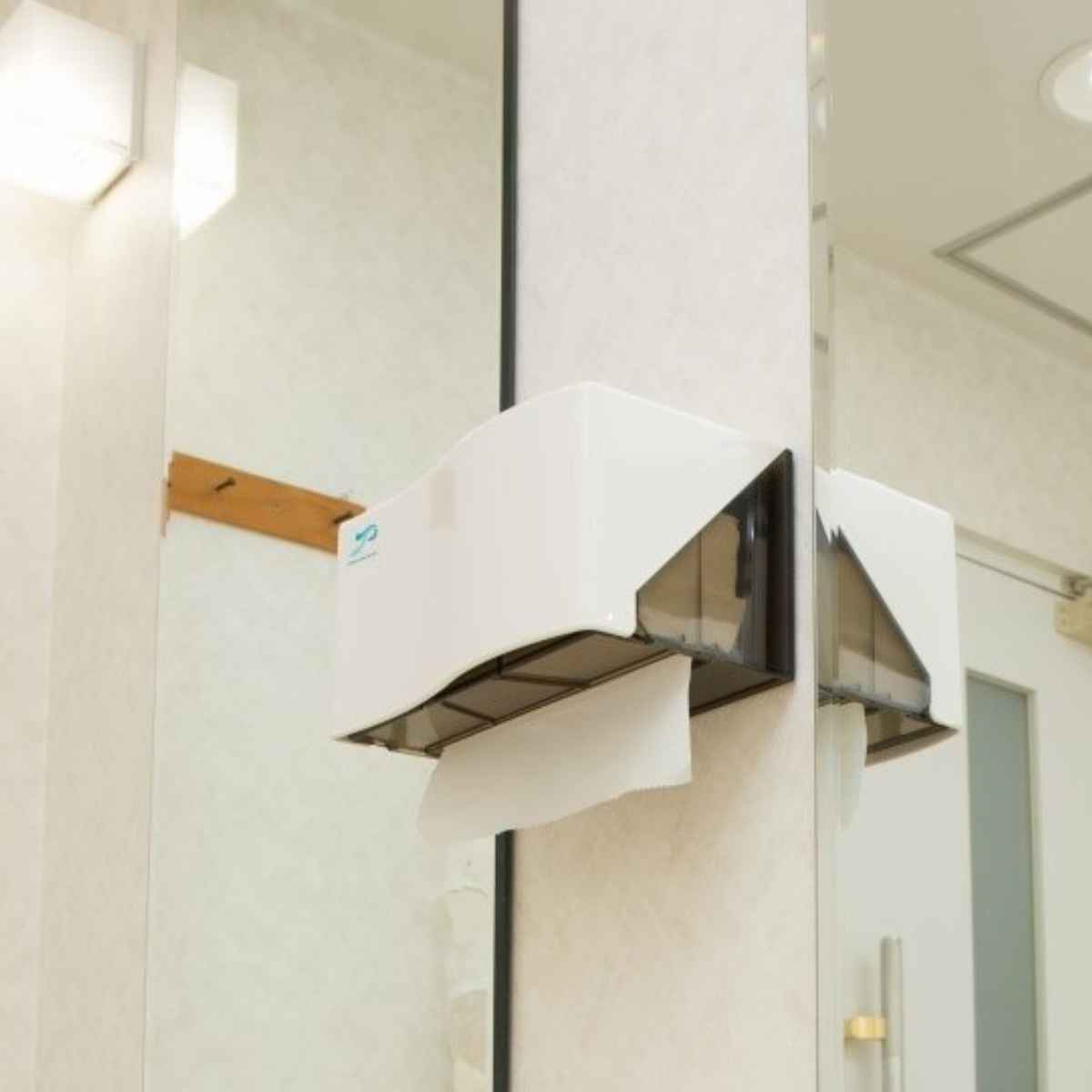 ペーパータオルホルダー 200枚用 壁掛け （ トイレ おしゃれ 透明