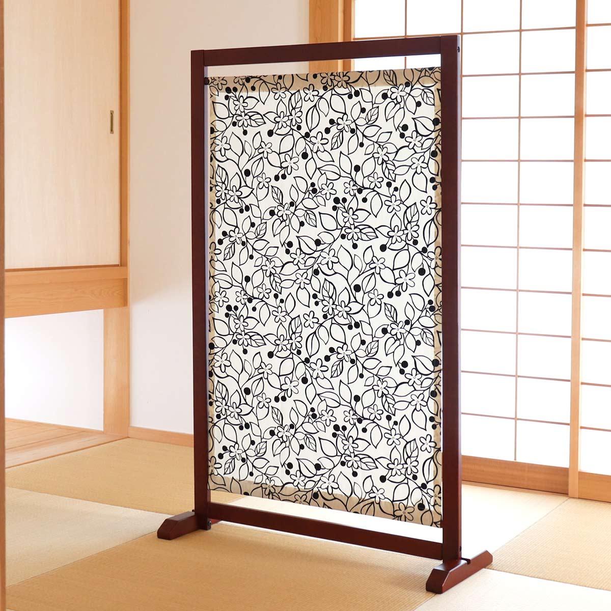 花柄刺繍 木製パーテーション 和風花柄刺繍パーテーション 屏風 - メルカリ