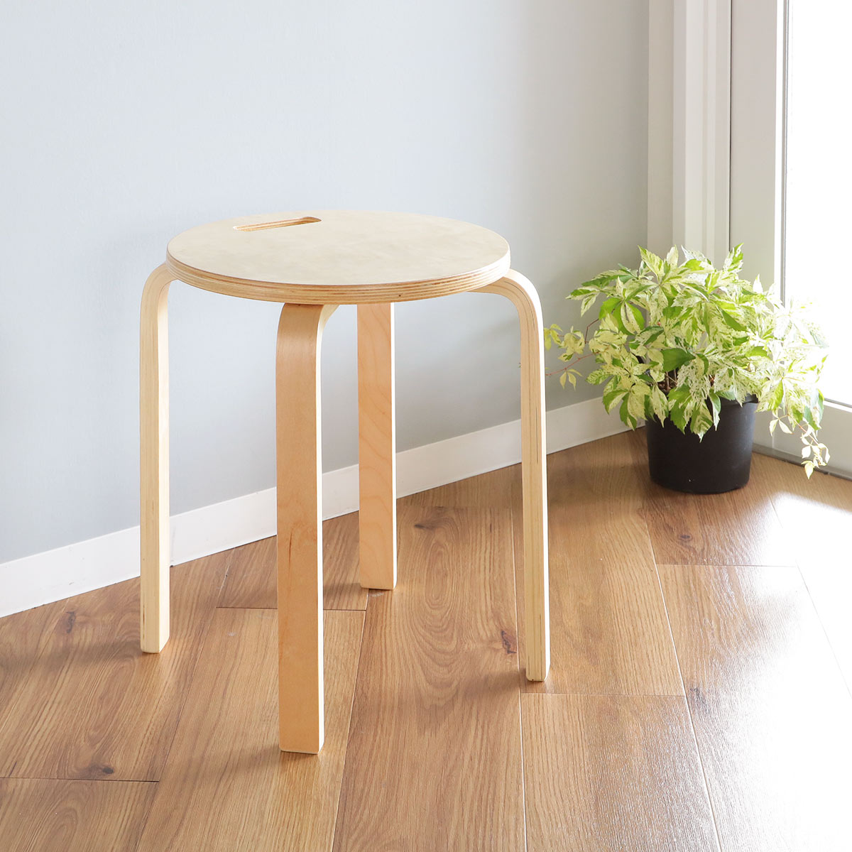 ＆NE ラウンドスツール ハンドル付 高さ45cm スタッキング （ スツール 丸 いす イス 木製 丸椅子 丸いす 椅子 ）