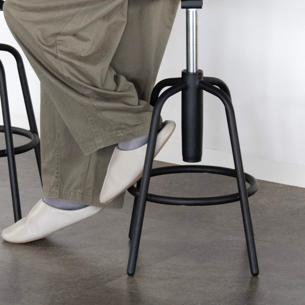 カウンターチェア 2脚セット 座面高61〜71cm 回転 タムチェア （ バー