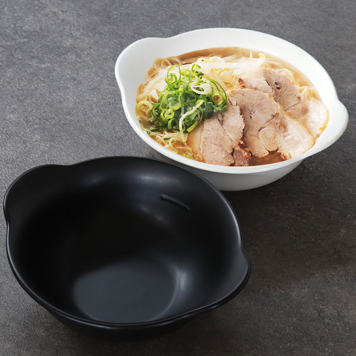 E-1 【オーブンOK】耐熱 ラーメン鉢 ペアセット（れんげ付き）黒 萬古焼 有田焼】究極のラーメン鉢 レンゲペアセット（グレイ・ネイビー