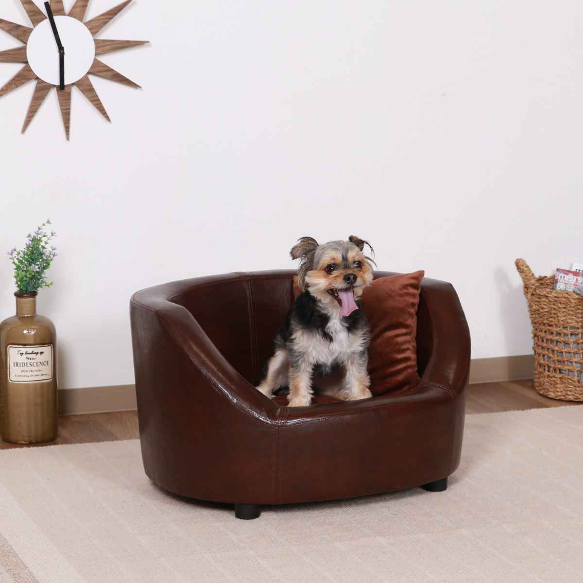 ペットソファ 幅66.5cm レザー調 クッション カバー （ ペットベッド 犬 猫 ペット家具 ペット用 ベッド ソファー ）の画像