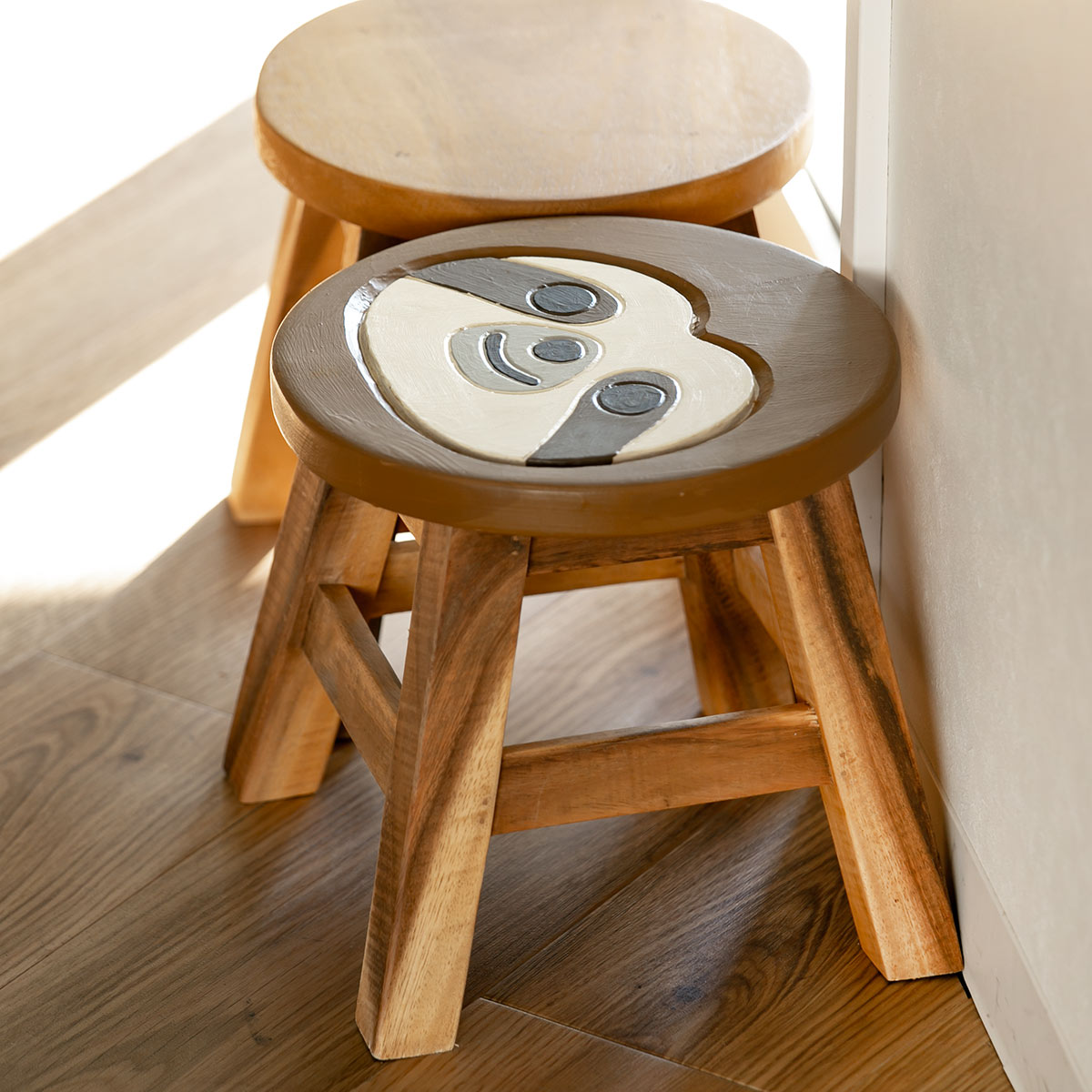 スツール ナマケモノ 木製 天然木 丸椅子 （ 丸 ウッドスツール 子ども