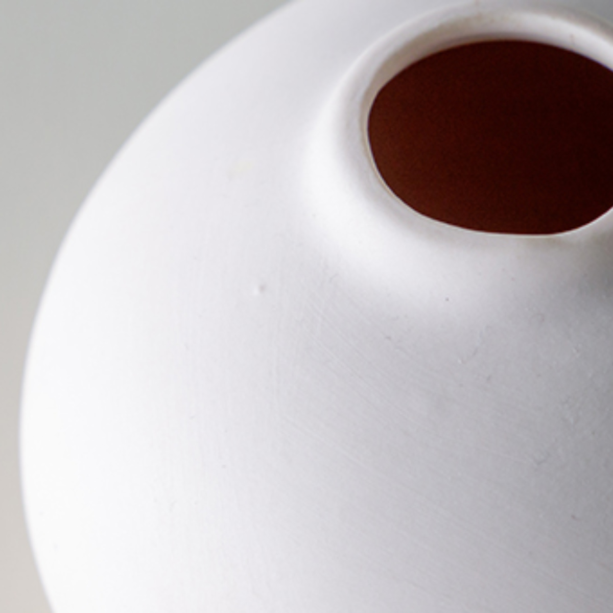 花瓶 AYAフラワーベース ラウンド 陶器 （ 花びん 花器 ベース 無地