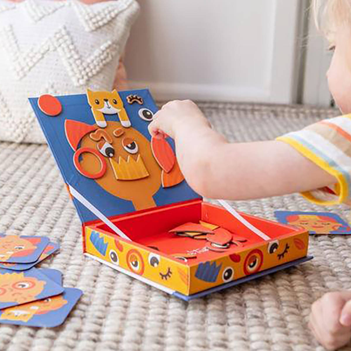 おもちゃ ベビー マグネット福笑い ピープル （ 知育玩具 福笑い 磁石 マグネット 子供 幼児 キッズ 3歳 男の子 女の子 ）