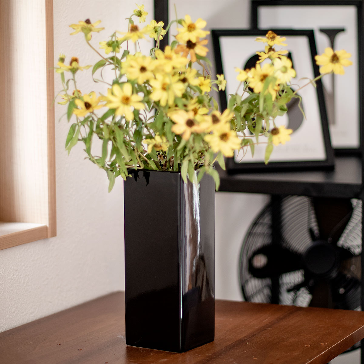 花瓶 モノトーンフラワーベース 陶器 幅8.5×奥行8.5×高さ24cm