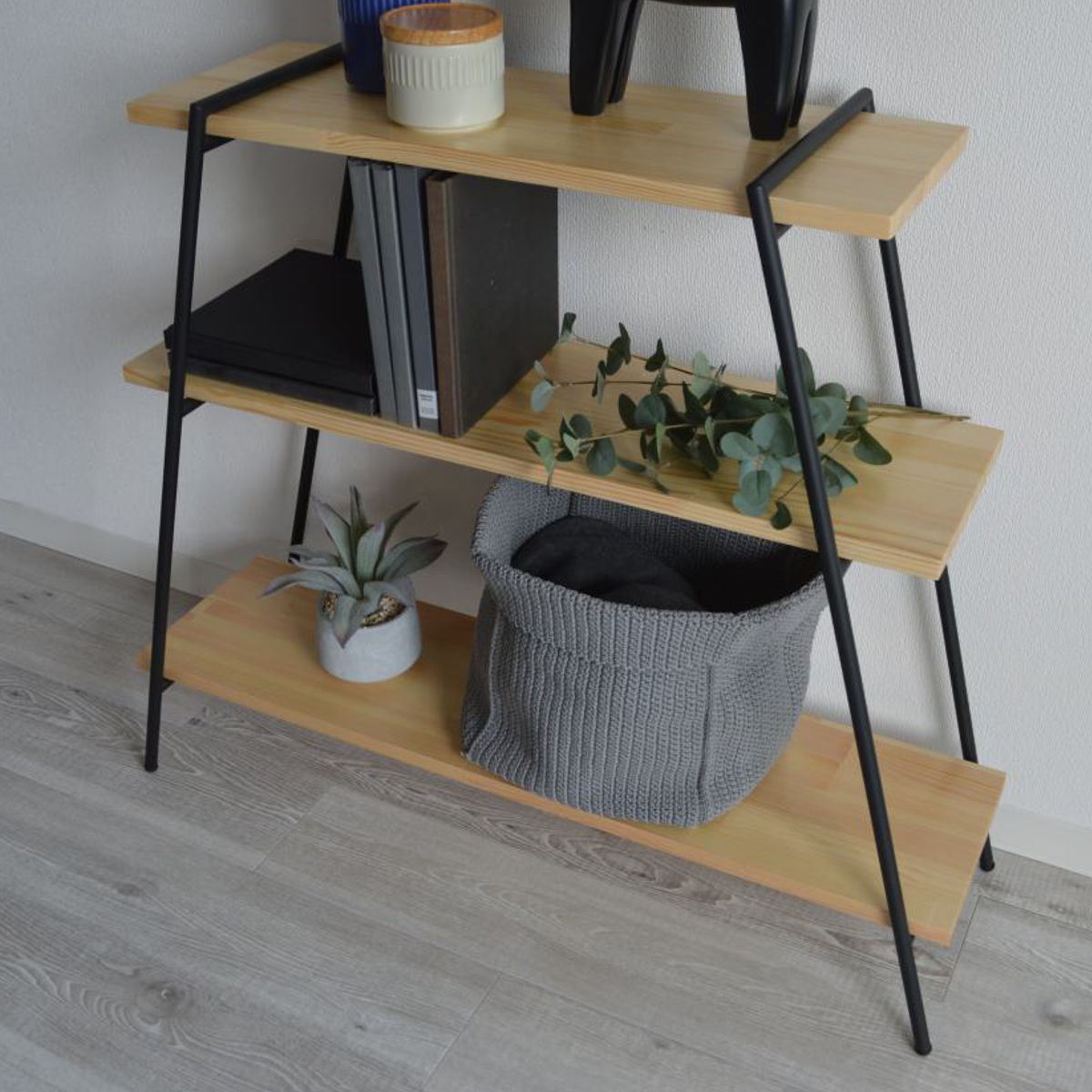 二段シェルフ 杉無垢 飾り棚 幅90cm と80cm無塗装×アイアン脚 　スギ KanademonoSugiBlackIronShelf_0