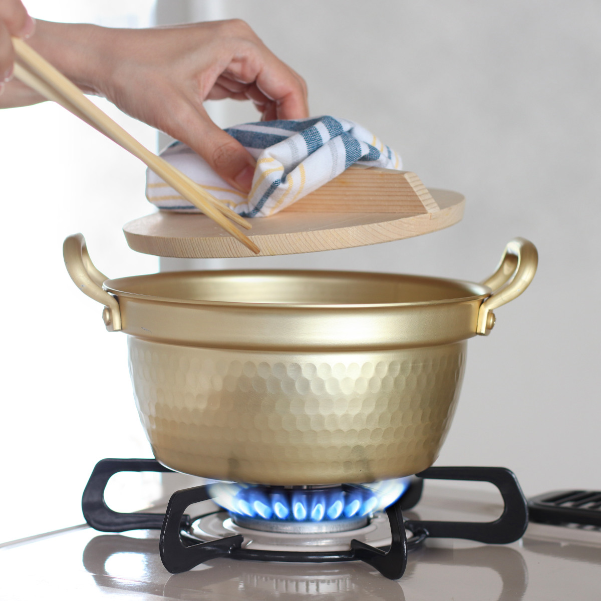 北陸アルミニウム 両手鍋 18.5cm 小伝具 アルミ段付鍋 木蓋付 日本製