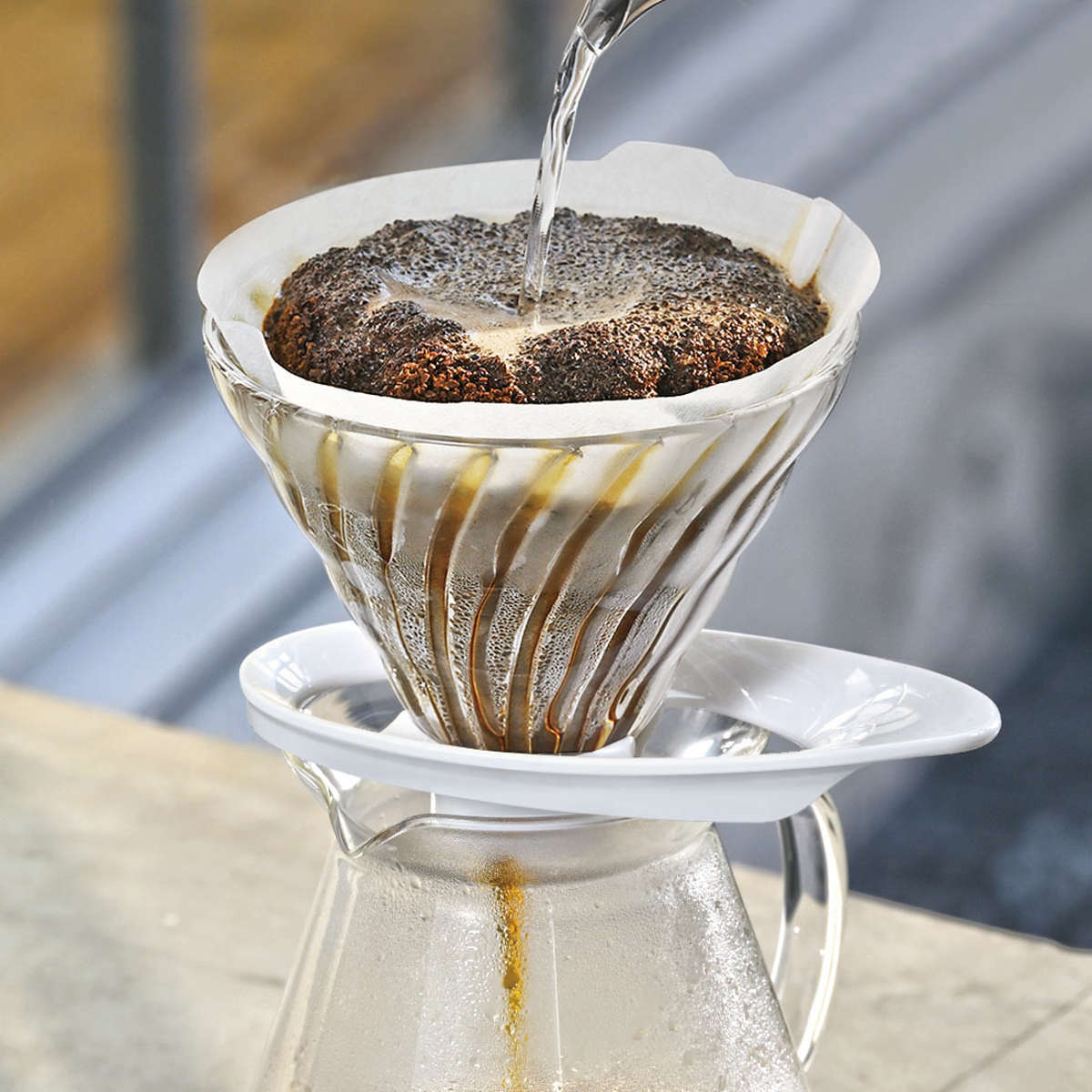 HARIO（ハリオ） 透過ドリッパー V60 1〜4杯用 耐熱ガラス VDGR-02-B