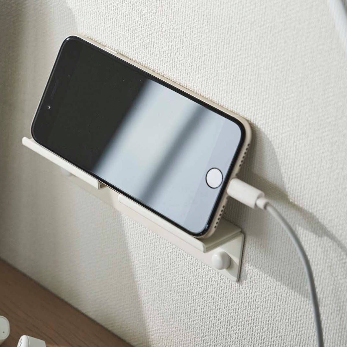 山崎実業 tower ウォール スマートフォンホルダー タワー （ 4903208058957 タワーシリーズ スマホスタンド タブレットスタンド ipadスタンド 壁面 収納 ） | tower | 11