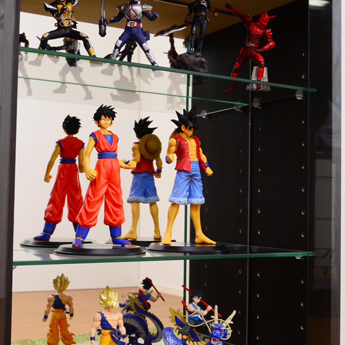 コレクションラック 幅90cm ワイド ロー 浅型 ショーケース （ ウィスキー棚 ラック コレクション ガラスキャビネット ガラス棚板 ）の画像