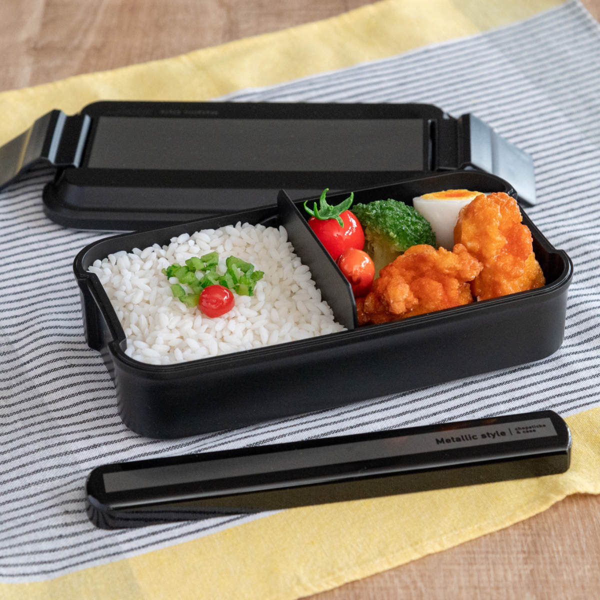 OSK（オーエスケー） お弁当箱 メタリックスタイル 850ml 1段 （ 弁当