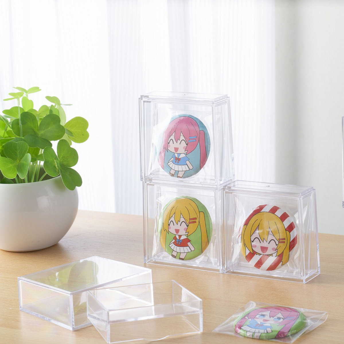 イノマタ化学 缶バッジディスプレイケース 幅8.1×奥行3.1×高さ7.8cm