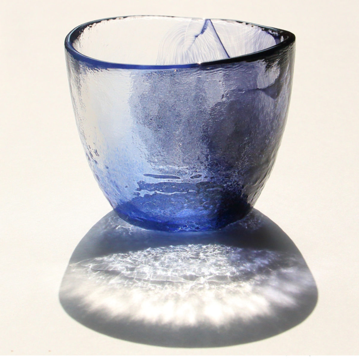 139..青と透明のガラスカップ 2個セット..絵画のモチーフ使用しました。 コップ 170ml 空のいろどり ガラス （ viv グラス ガラスコップ ガラス