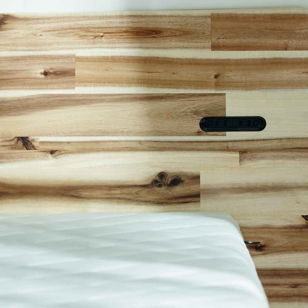 ベッド クイーン 160cm LIP すのこ コンセント付 高さ調整 （ 開梱設置