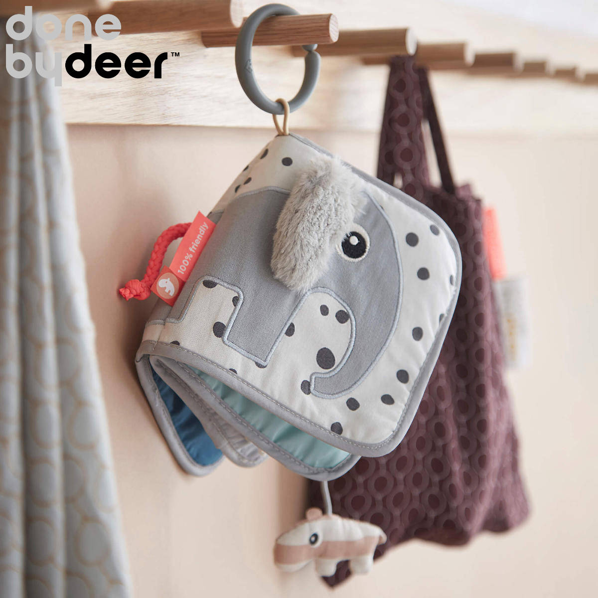 布絵本 アクティビティブック Done by deer おもちゃ 赤ちゃん （ えほん 知育玩具 子供 乳児 0歳 男の子 女の子 出産祝い ）