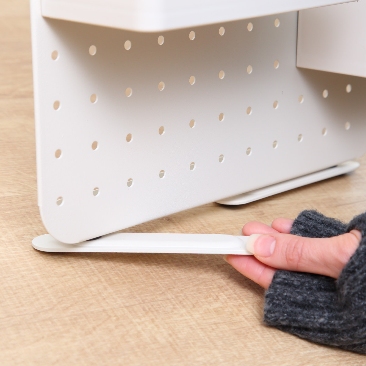 ペグボード 幅45×高さ30cm ハンドル付き 卓上 収納 （ パンチング