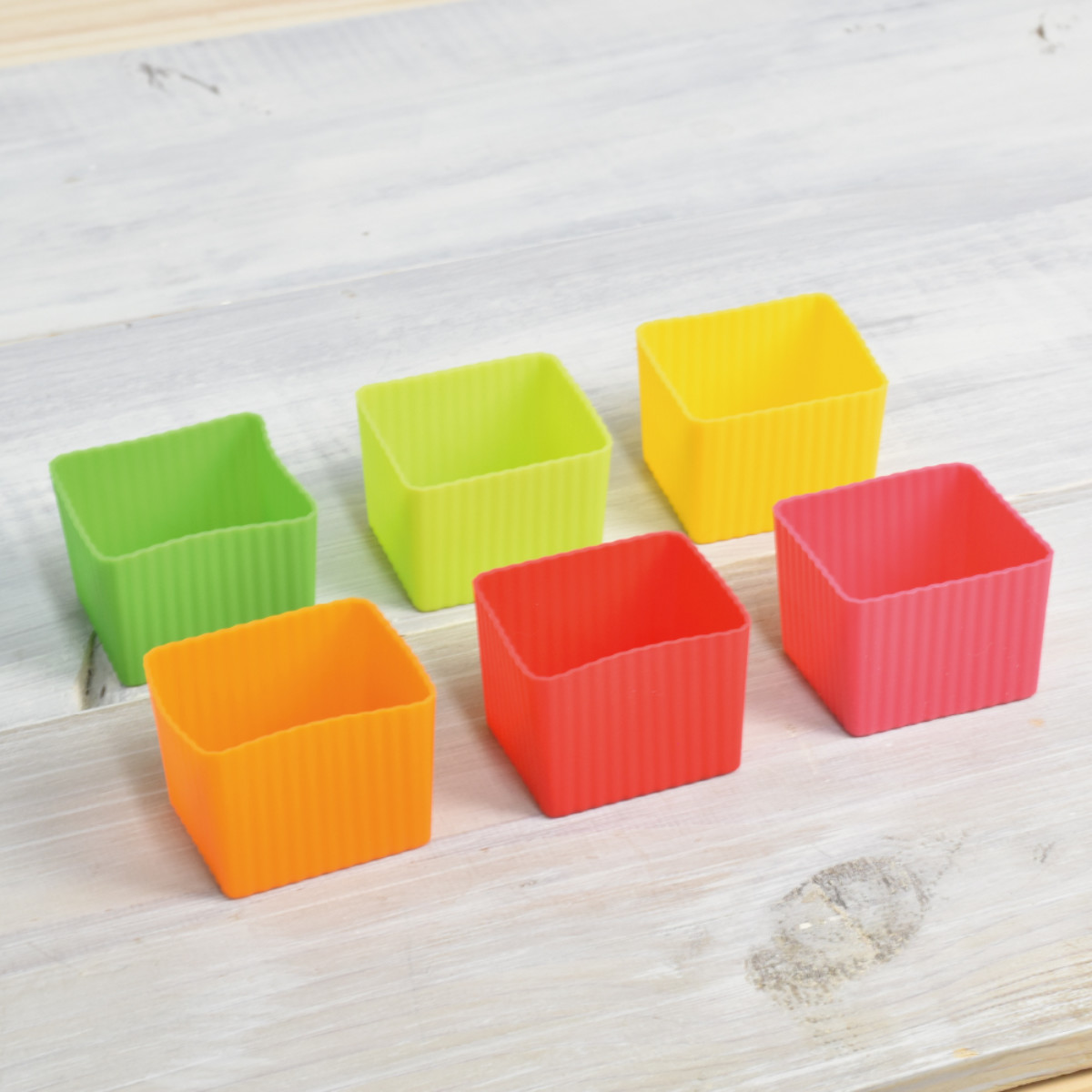 カラフルおかずカップ6個セット おかずカップ シリコーンカップ スクエア 6個入り （ お弁当カップ
