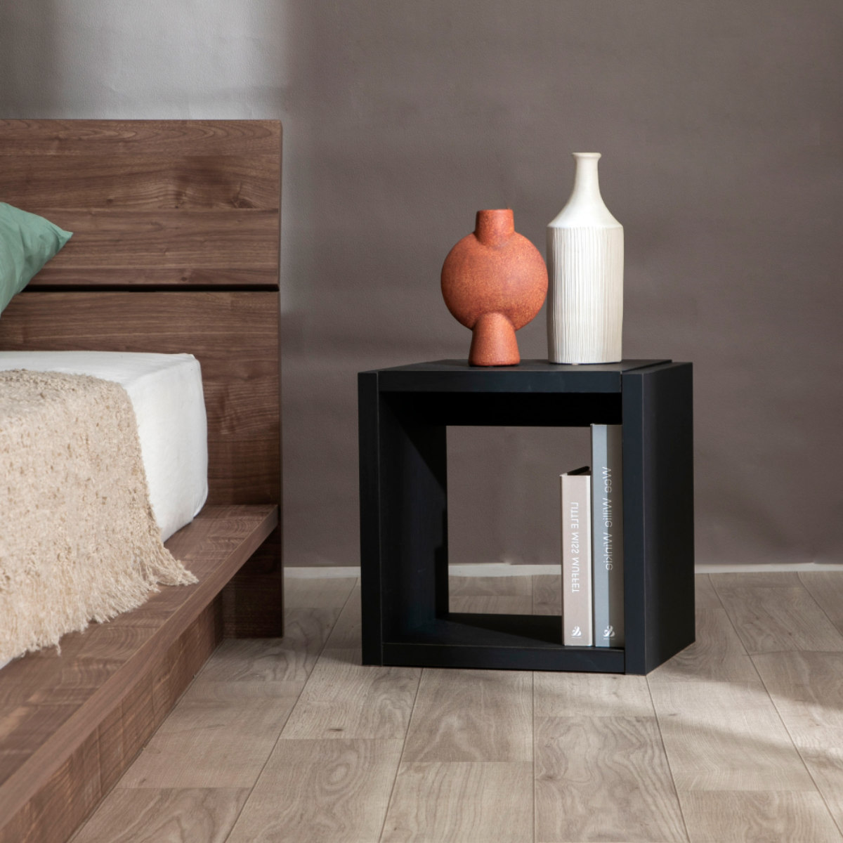 ナイトテーブル 高さ35.3cm Apel コロロ 廃材再利用 日本製 （ サイド