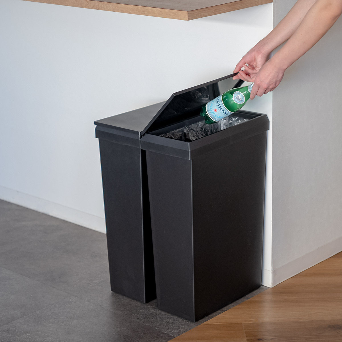 2分別 45L ダストボックス ごみ箱 ゴミ箱 ブラック 北欧 分別 幅40cm フラップ式 ゴミ箱 スリム スリム キャスター ふた付き ごみ箱