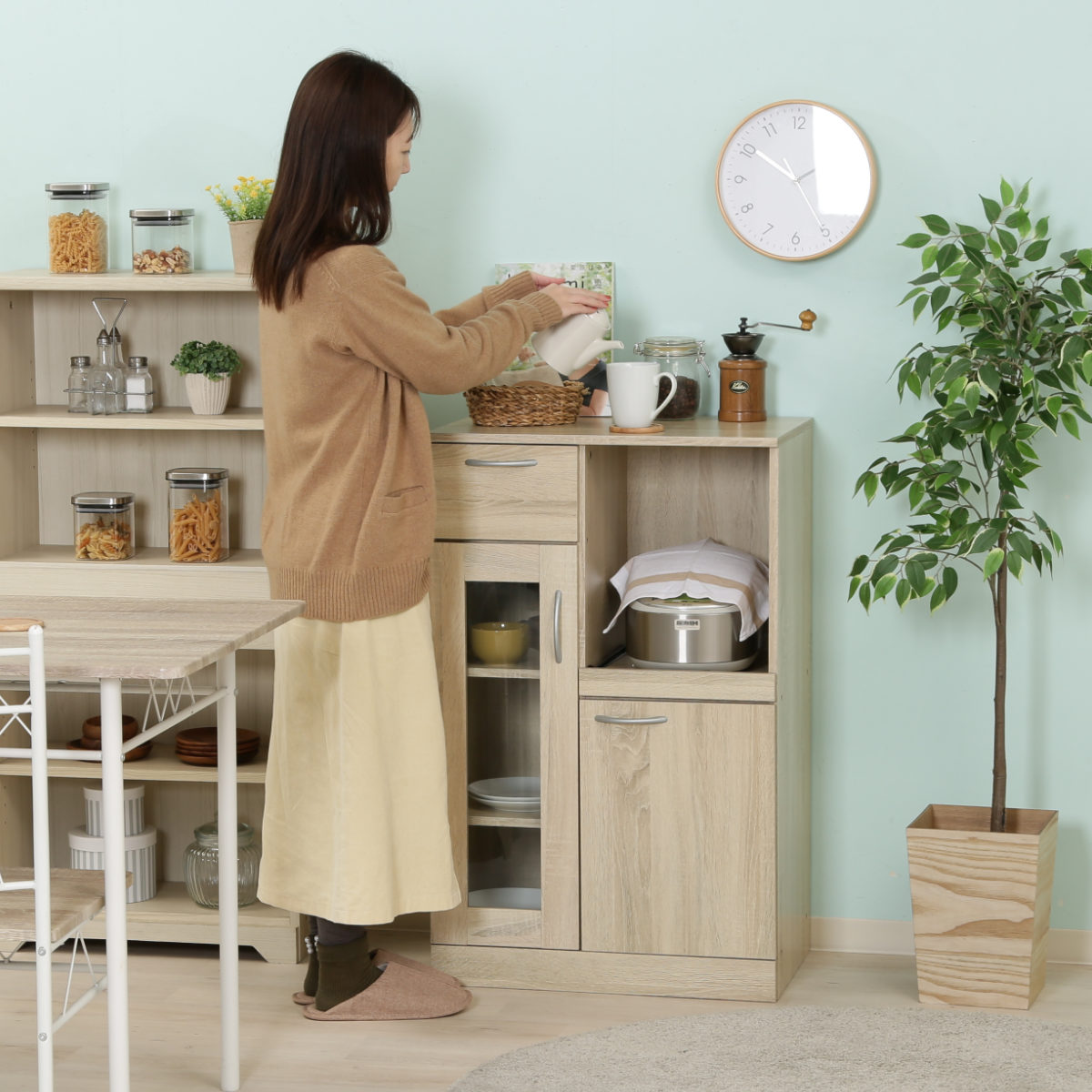 コンパクト 食器棚 幅60cm 木目調 1人暮らし （ カップボード キッチンボード 収納 棚 ガラス扉 食器収納 ）の画像