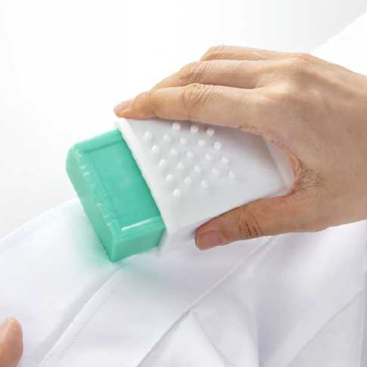 洗濯ブラシ付石鹸ホルダー 石鹸 ケース 洗濯石鹸 ( 石けんホルダー 洗濯ブラシ付き せっけん 石鹸ケース シリコーン製 )