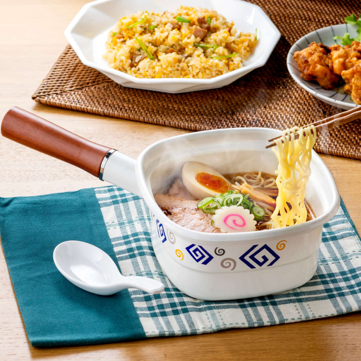 高木金属工業 角型片手鍋 14cm IH対応 ホーロー製 四角いお鍋 麺ごこち