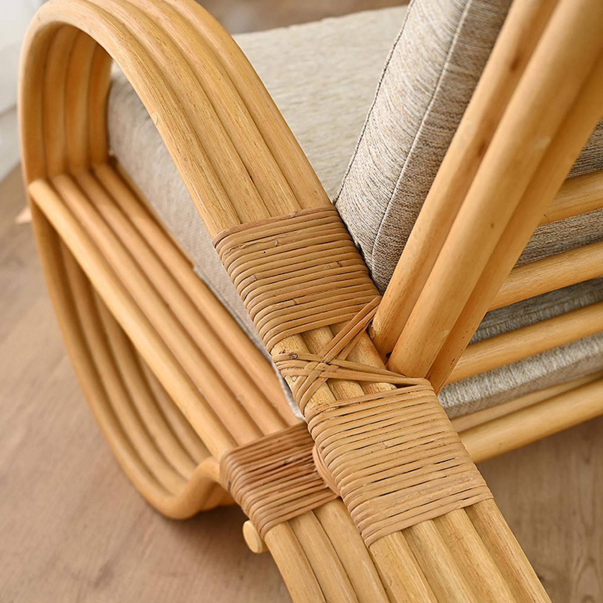 一人掛けチェア ラタン 座面高33cm クッション付 天然木 OHANA