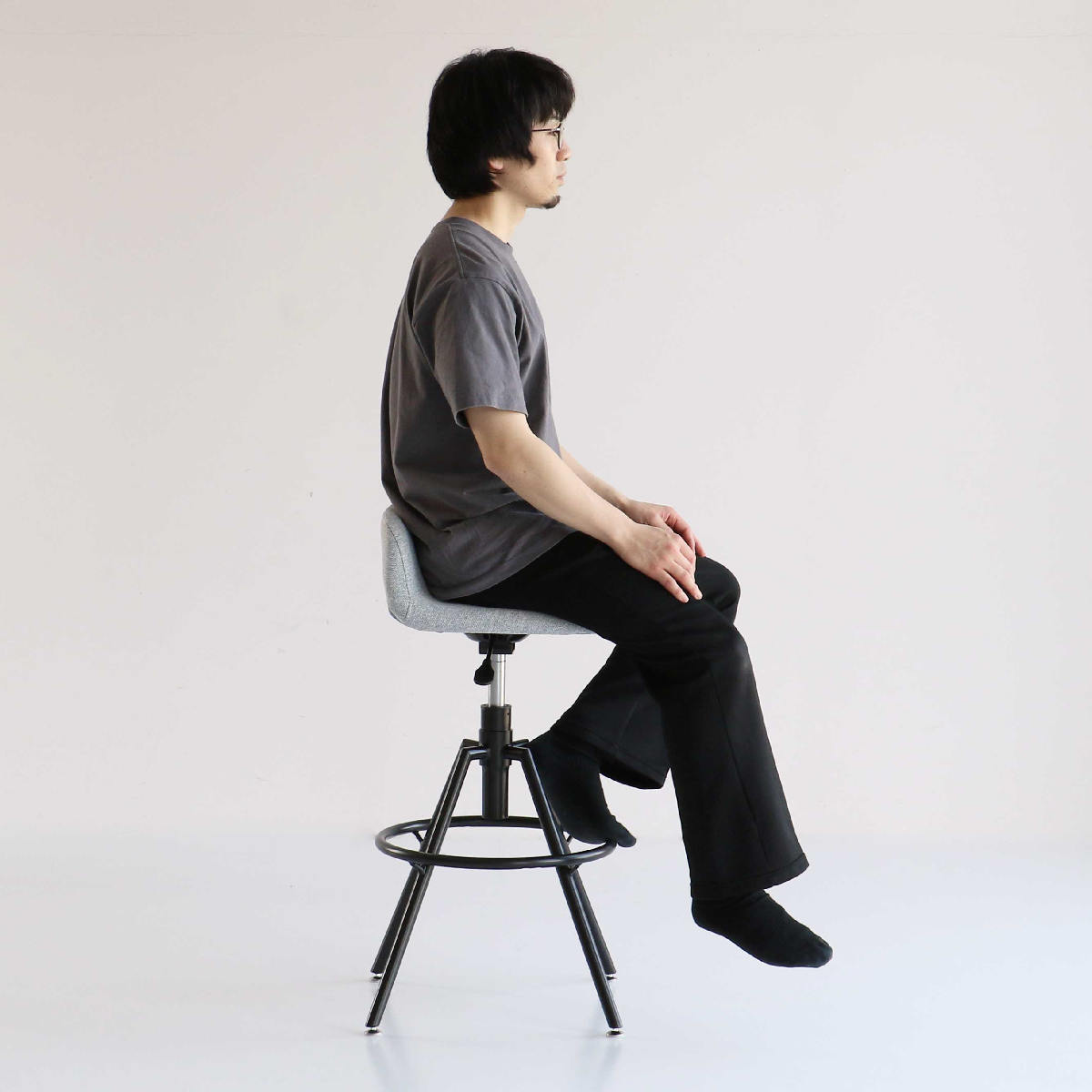 ICHIBA（市場） カウンターチェア 座面高62.5〜70.5cm 昇降式