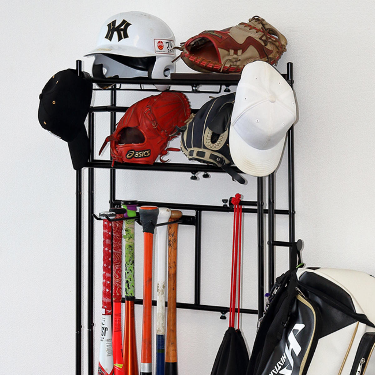 スポーツ用品 収納 伸縮可能 ラック 幅40-60cm （ 棚 伸縮 玄関収納 ヘルメット収納 部活道具 ）