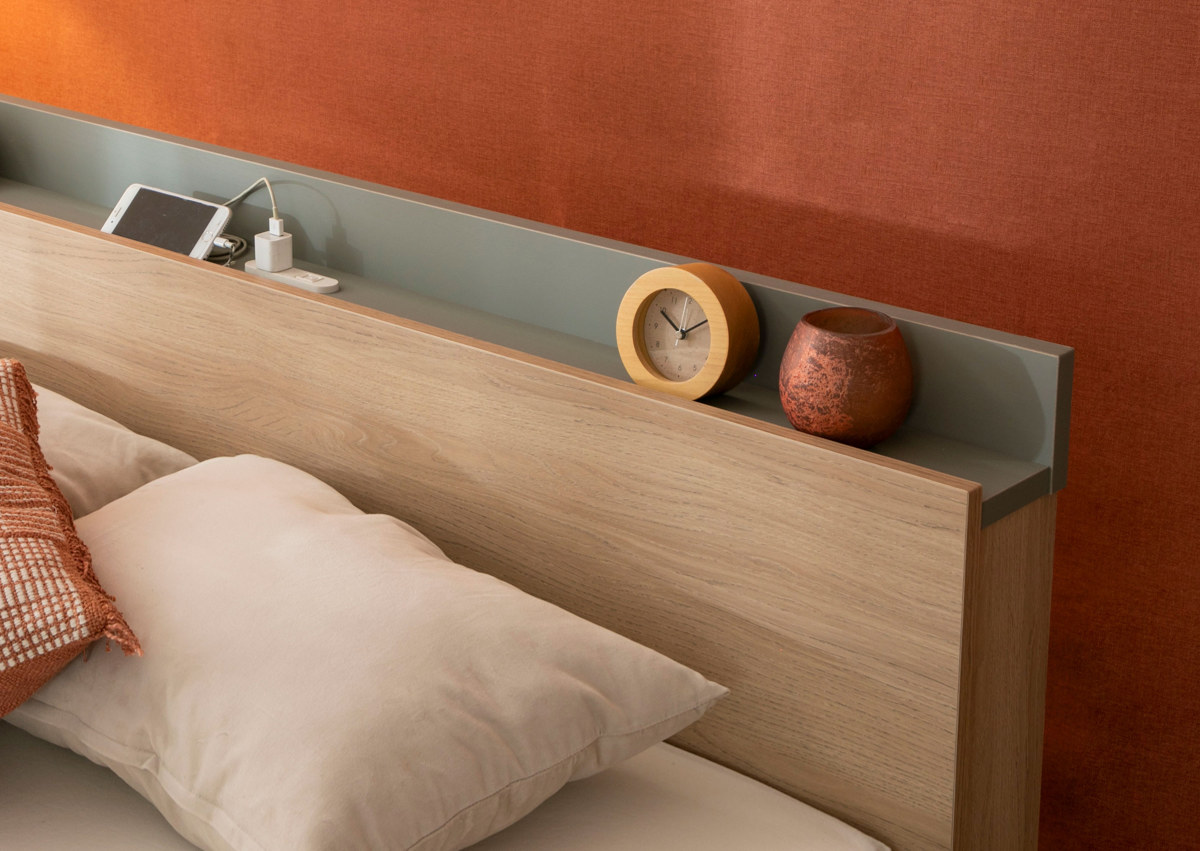 ダブルベッド　引き出し有り　コンセント付き　枕元に収納有 ダブルベッド 収納 コンセント付き マットレス ニトリ