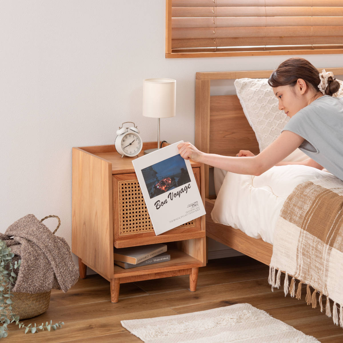 東谷 サイドテーブル 高さ52cm 引出し付 ラタン ナイトテーブル （ 机