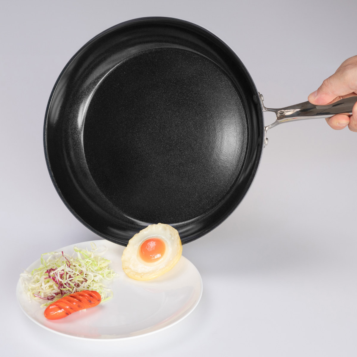 谷口金属工業 フライパン 26cm IH対応 槌目鍛造 セラミックコート