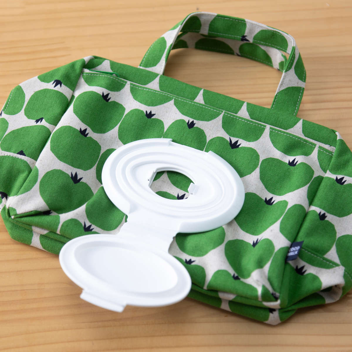 COCO WALK（ココウォーク） ポーチ ママポーチ 北欧小花 マザーズ