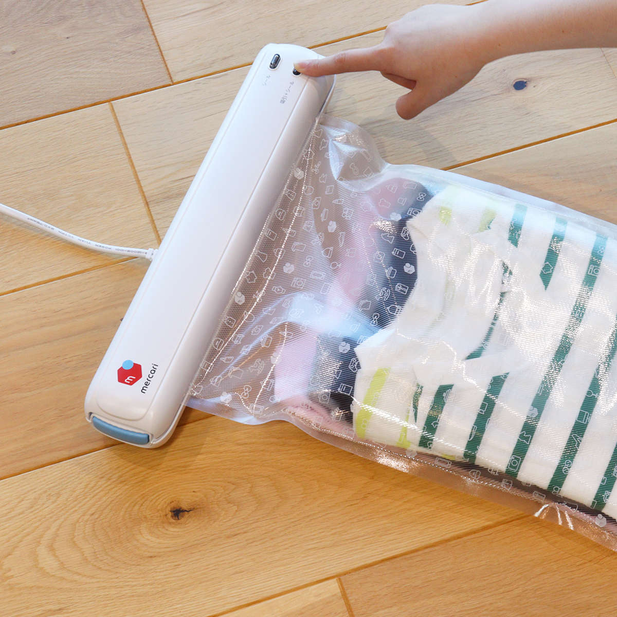 ドリテック 圧縮 衣類用圧縮シーラー メルカリ 梱包 （ 衣類圧縮機