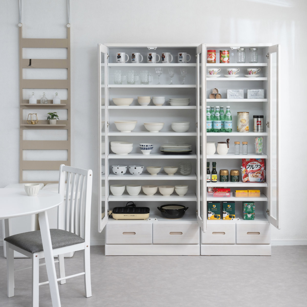 本棚 ガラス扉 幅59.5cm 桐材 完成品 日本製 （ 食器棚 棚 ラック 可動