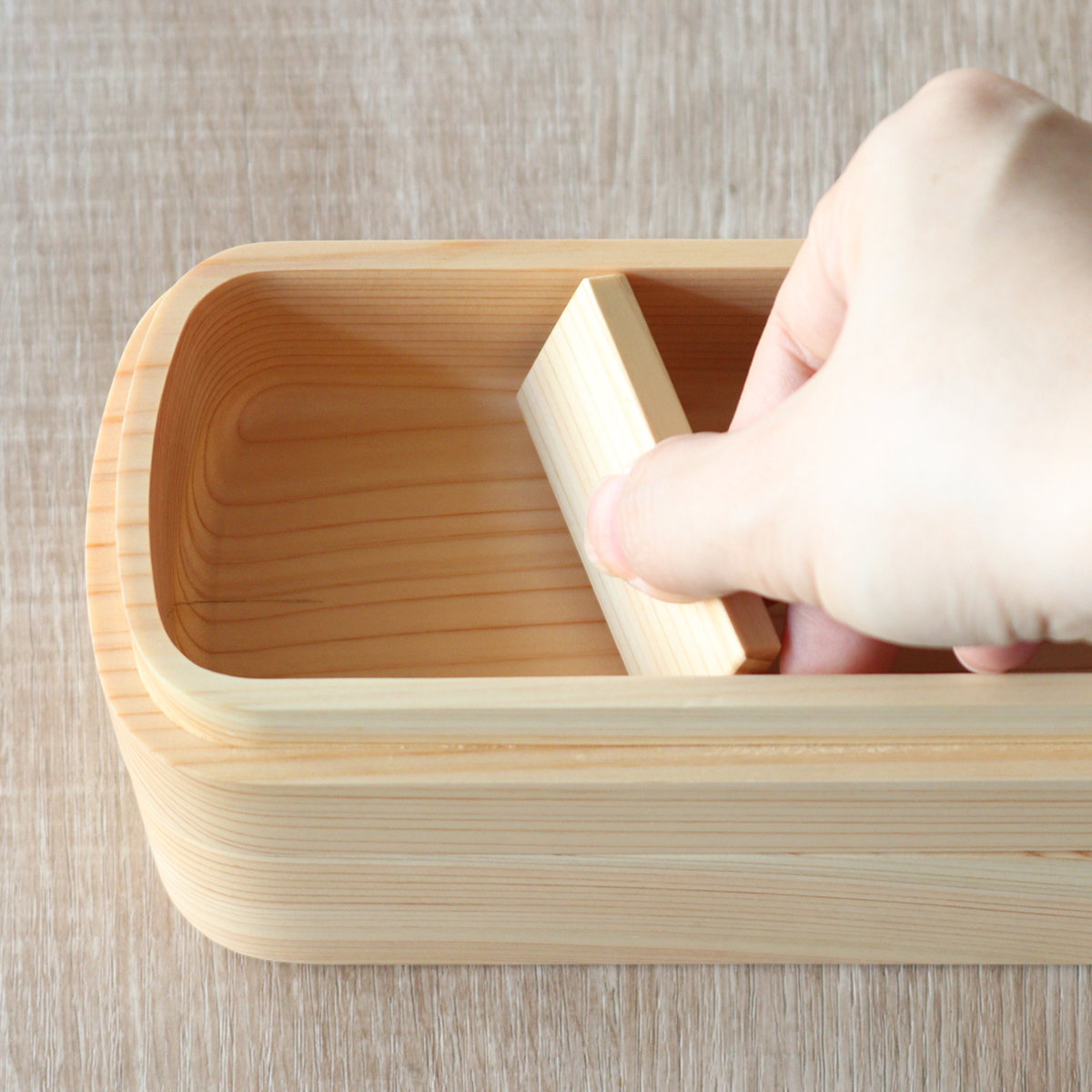 くり抜き弁当箱 2段 900ml 紀州桧弁当箱 type 42 ナチュラル （ 弁当 食洗機対応 天然木 紀州桧 二段 おしゃれ 仕切り付き 日本製 ）_13