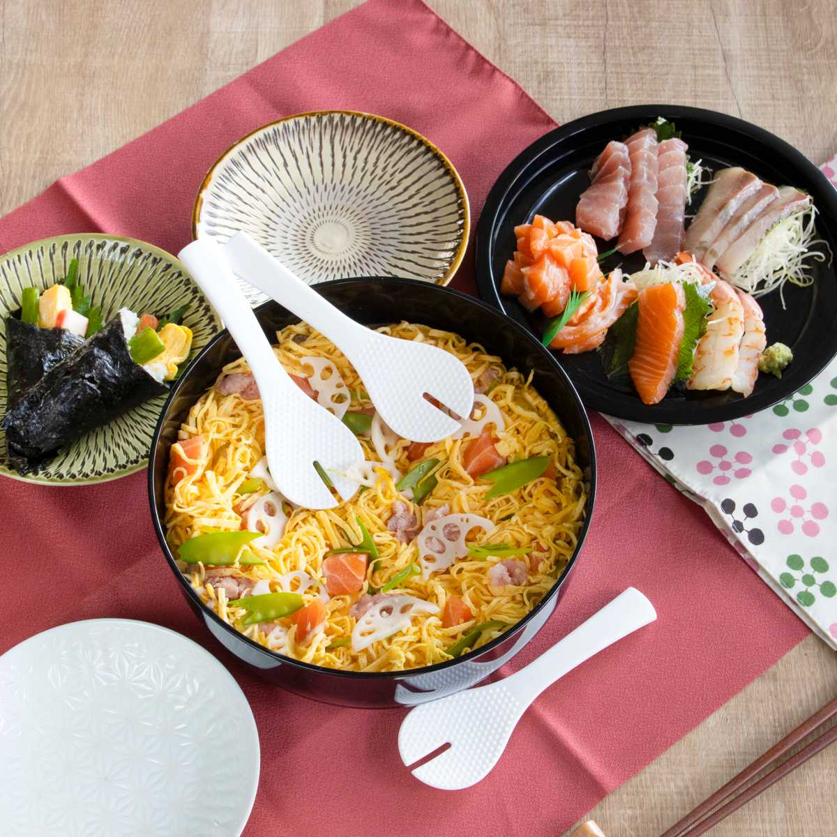 特注飯台蓋付き　直径40cm　パーティー道具　寿司桶　未使用　職人造 パール金属 寿司桶 すしパーティー プラスチック 手巻き寿司 5点セット
