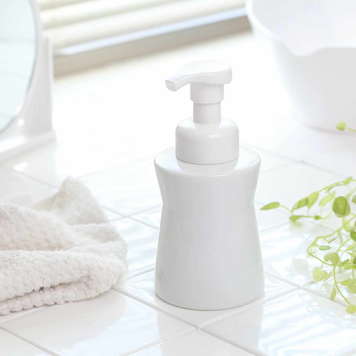 ディスペンサー 詰め替えボトル ホワイトガーデン フォームポンプ