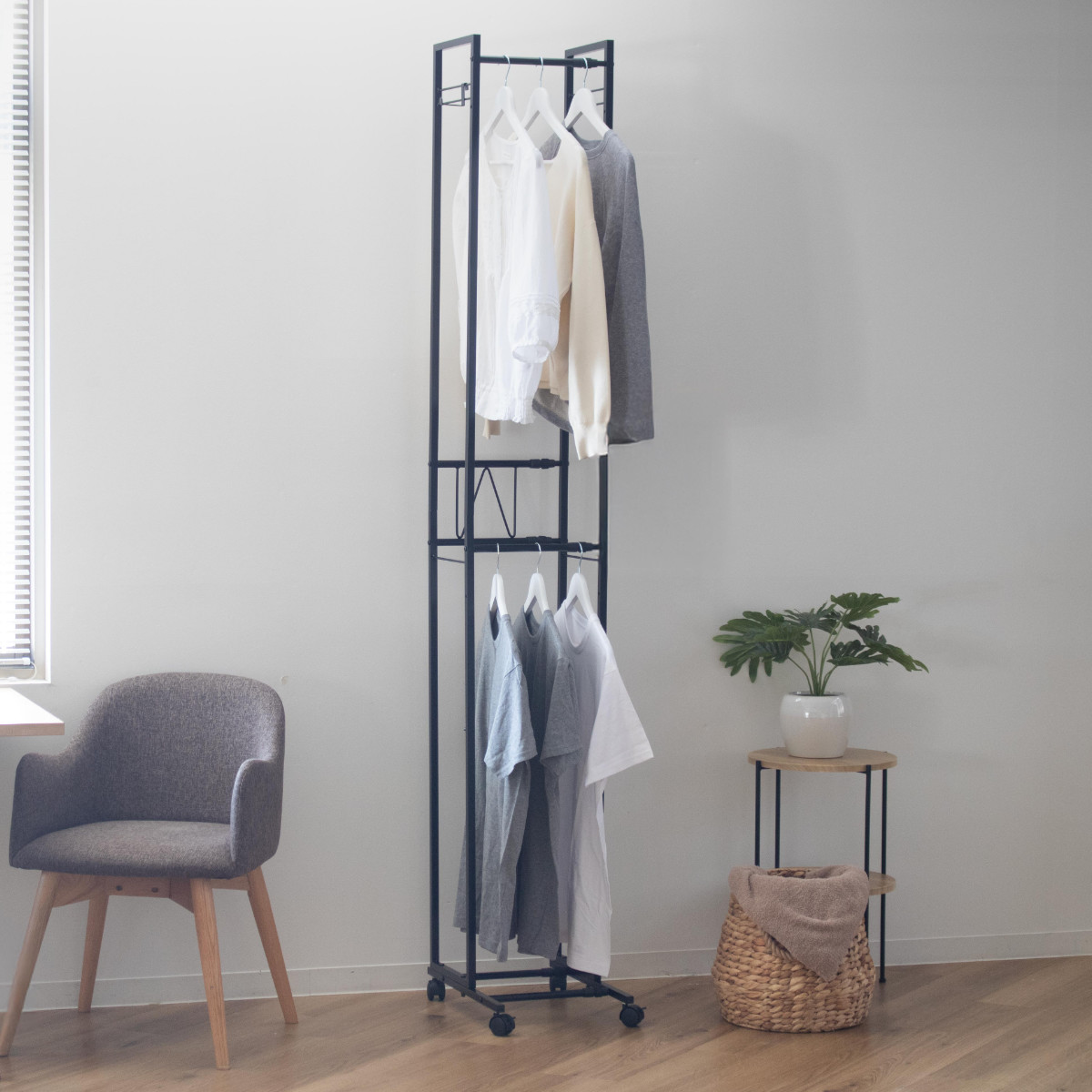 ハンガーラック 2段 スリム 伸縮タイプ キャスター付き （ コート