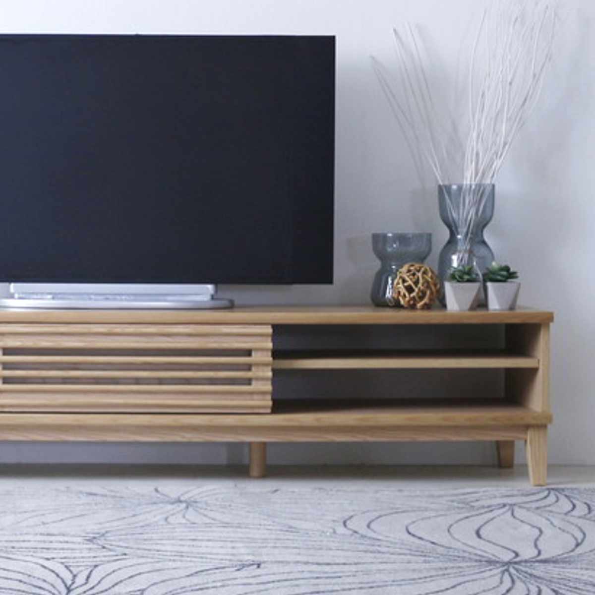 テレビ台 幅150cm 脚付き 背面化粧 リモコンOK 完成品 （ ローボード