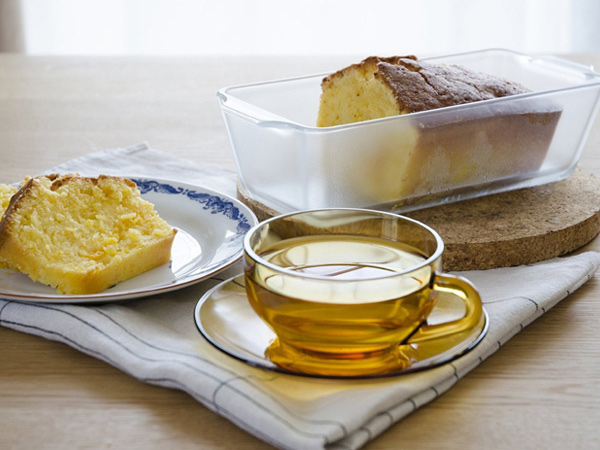 【新品未使用】Cera Bake セラベイク　パウンドケーキ型 M ADERIA セラベイク パウンドケーキ M アデリア 耐熱皿 耐熱ガラス