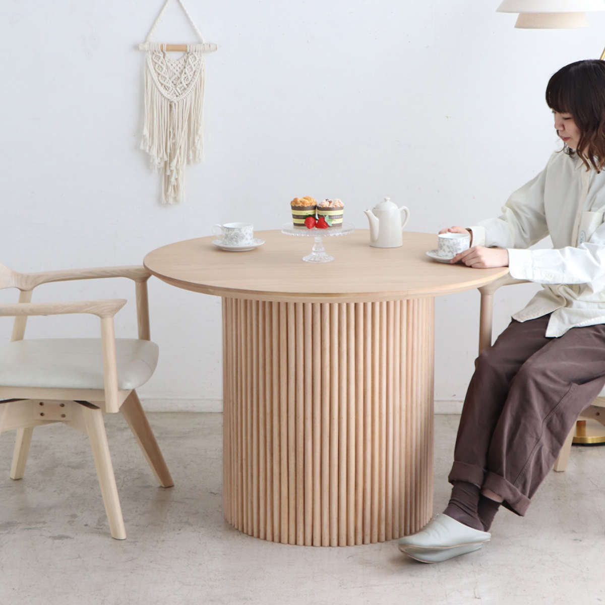木製円形テーブル 高さ調整　東馬　（テーブルのみ） 東馬（Tohma） 円形テーブル 幅100cm ロペス ダイニングテーブル