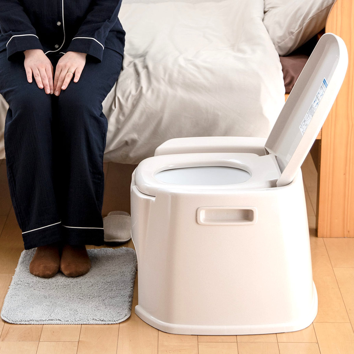TONBO（新輝合成） ポータブルトイレ デラックス型 バケツ付き 介護
